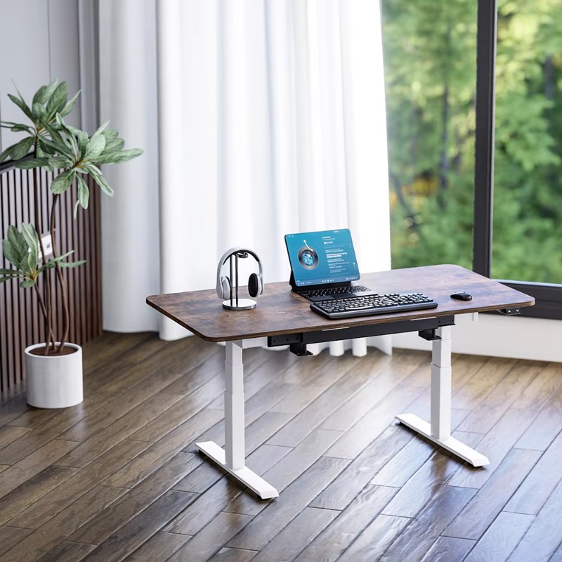 In hoogte en breed verstelbaar - Office Furniture And Desks recensie en prijs